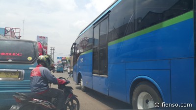 Bus Cileungsi Blok M